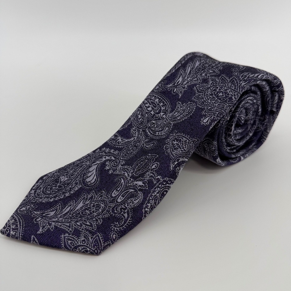 Jos A Bank Reserve Tie Mens OS Purple Silver Paisley 100% Silk Woven Necktie